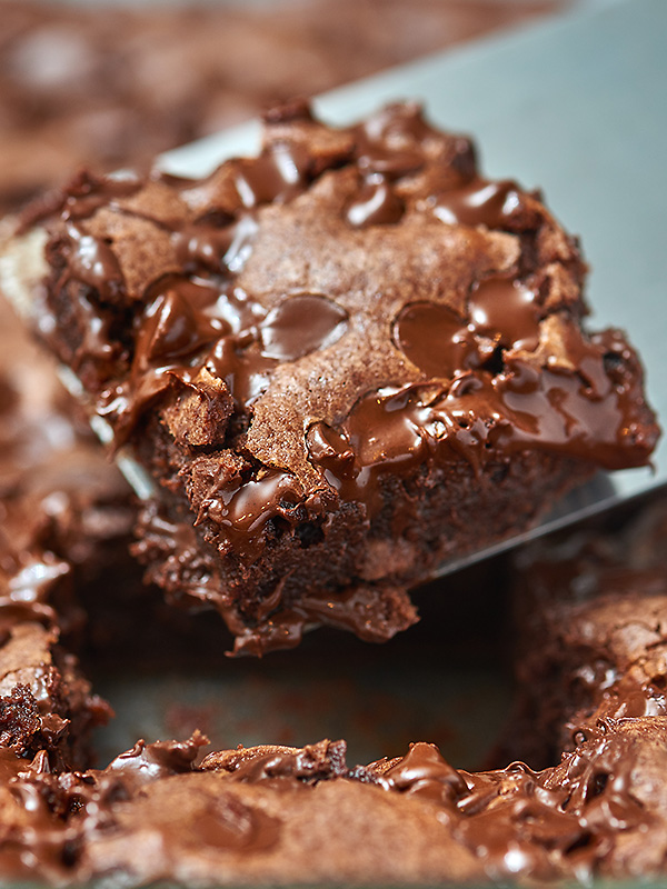 One-Bowl-Brownie-Out-Of-Pan
